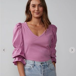 NWT NY & Co. V-Neck Bubble Sleeve Top size Med